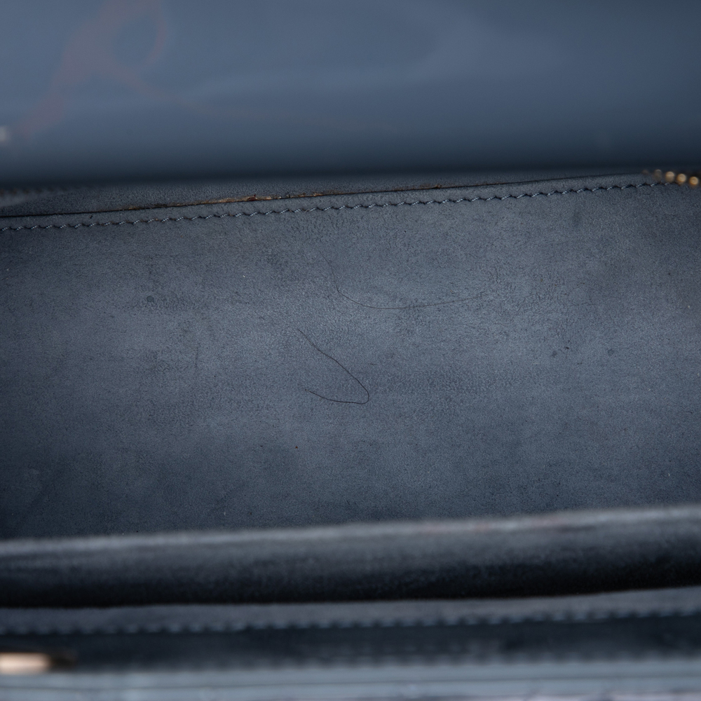 Pre-Loved Dior Medium Patent Cannage Lady Dior - Picture 4 of 7